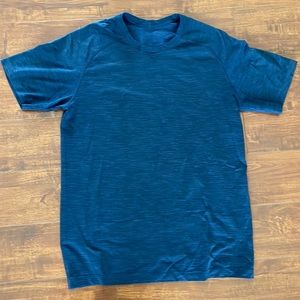 Mens Lululemon shirt